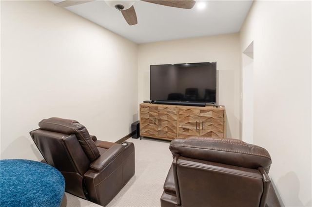 226 Lake Viking Terrace, Gallatin, MO 64640