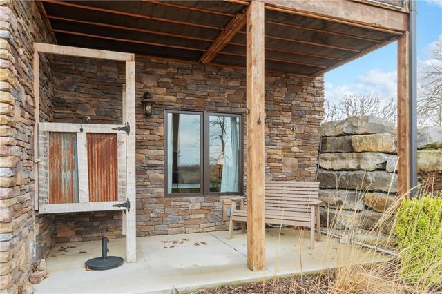 226 Lake Viking Terrace, Gallatin, MO 64640