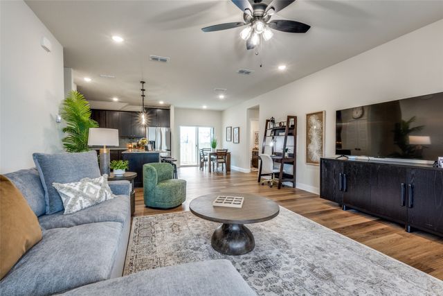 100 Walnut Street, Whitesboro, TX 76273