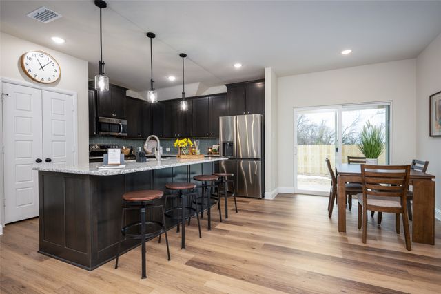 100 Walnut Street, Whitesboro, TX 76273