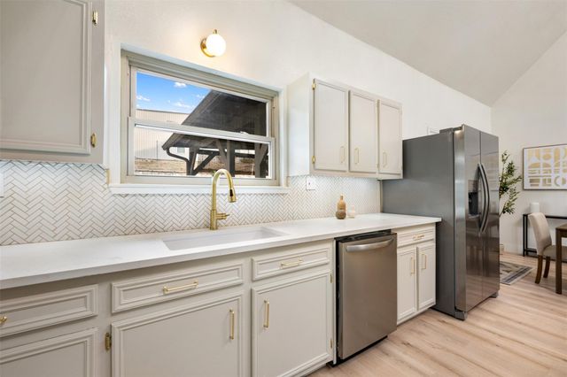 1218 County Road 132B, Kingsland, TX 78639