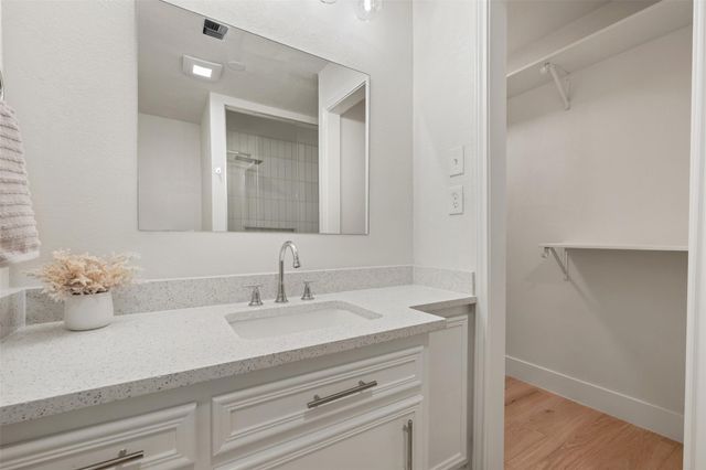 1218 County Road 132B, Kingsland, TX 78639