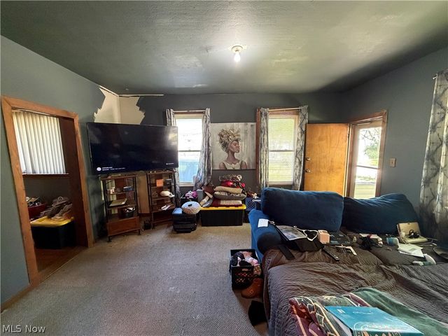 3692 E 52nd Street, Cleveland, OH 44105