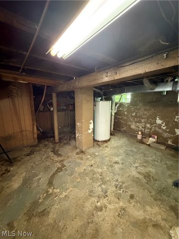 3692 E 52nd Street, Cleveland, OH 44105
