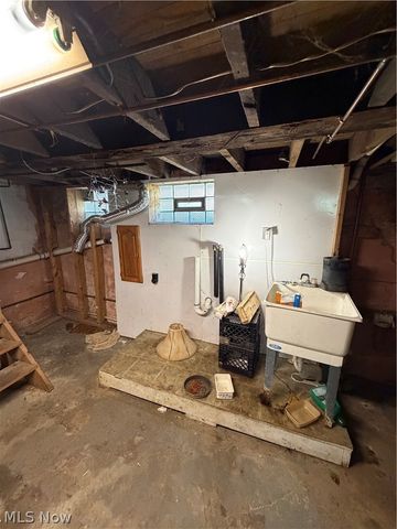 3692 E 52nd Street, Cleveland, OH 44105