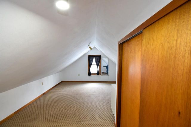 409 W PARKER STREET, Weyauwega, WI 54983