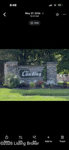 7801 Alfred Schlatter Dr 6, Louisville, KY 40214