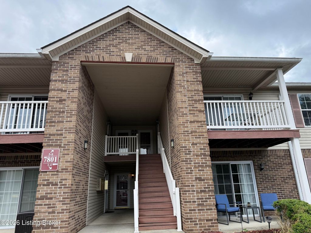7801 Alfred Schlatter Dr 6, Louisville, KY 40214