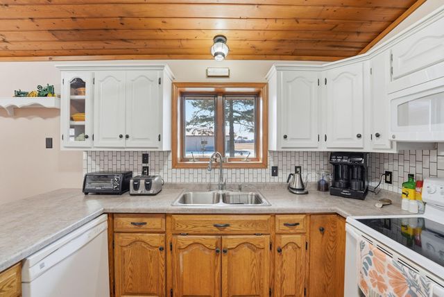 22364 45th Avenue, Saint Augusta, MN 56301