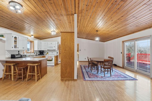 22364 45th Avenue, Saint Augusta, MN 56301