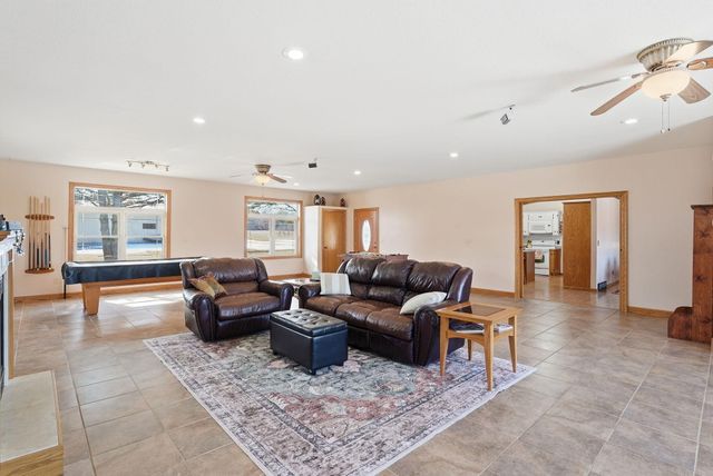 22364 45th Avenue, Saint Augusta, MN 56301