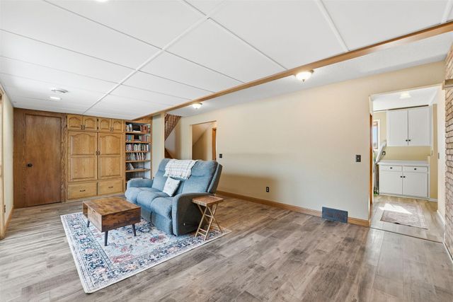 22364 45th Avenue, Saint Augusta, MN 56301