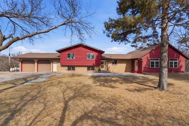 22364 45th Avenue, Saint Augusta, MN 56301