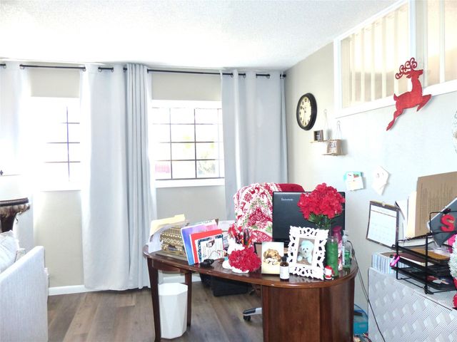 802 S China, Brady, TX 76825