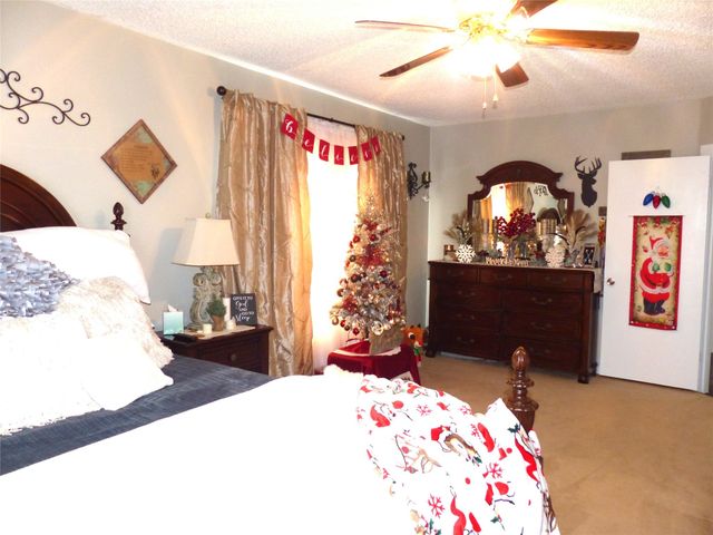 802 S China, Brady, TX 76825