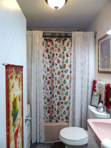 802 S China, Brady, TX 76825