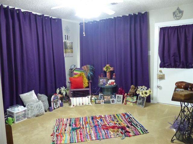 802 S China, Brady, TX 76825