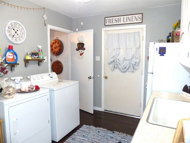 802 S China, Brady, TX 76825