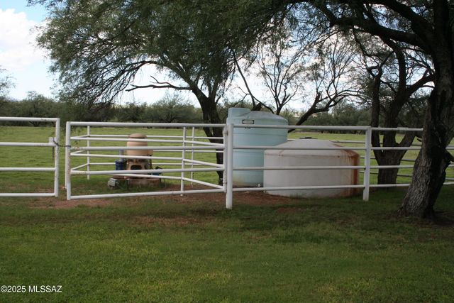 131-2 Amado Montosa Road, Amado, AZ 85645