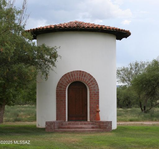 131-2 Amado Montosa Road, Amado, AZ 85645