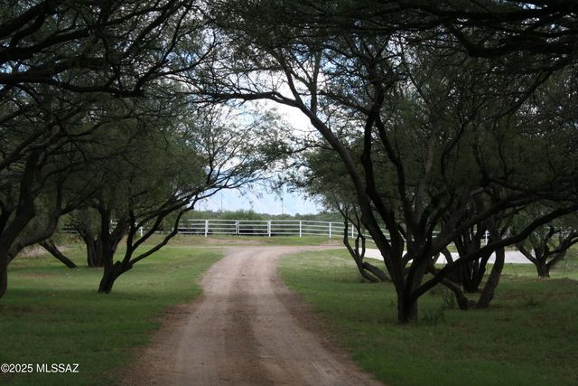 131-2 Amado Montosa Road, Amado, AZ 85645