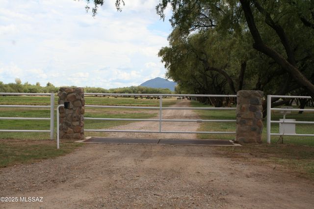 131-2 Amado Montosa Road, Amado, AZ 85645
