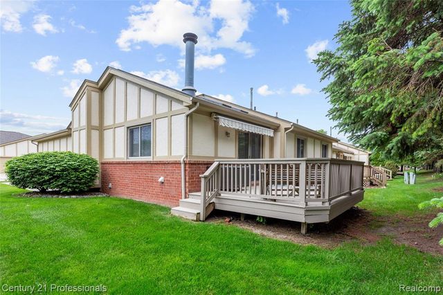 18344 Greenmeadow Drive, Clinton Township, MI 48038