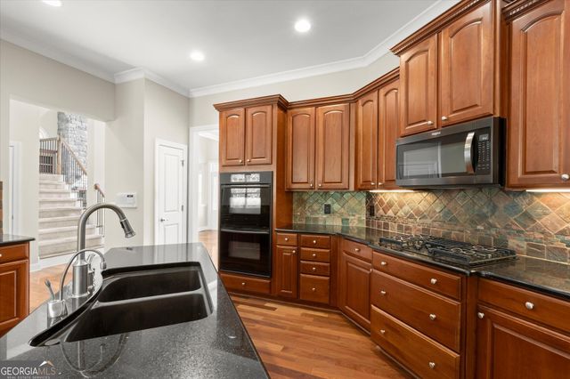 390 Chaffin Road, Roswell, GA 30075