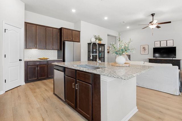 117 Concho Creek LOOP, Leander, TX 78641