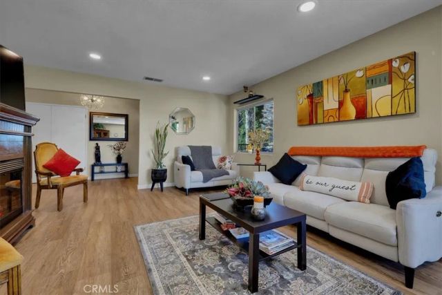 33230 Hollister, Lake Elsinore, CA 92530