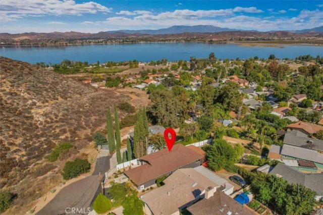 33230 Hollister, Lake Elsinore, CA 92530