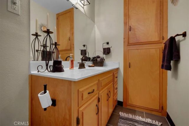 33230 Hollister, Lake Elsinore, CA 92530