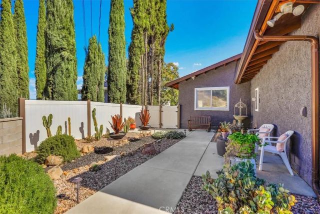 33230 Hollister, Lake Elsinore, CA 92530