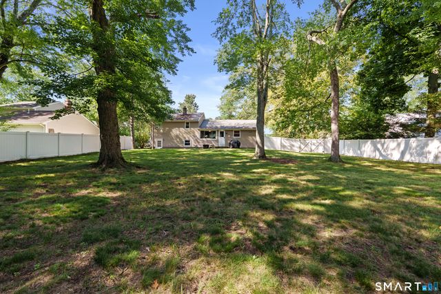 22 Margo Circle, North Haven, CT 06473
