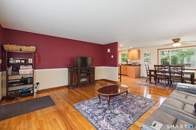 22 Margo Circle, North Haven, CT 06473