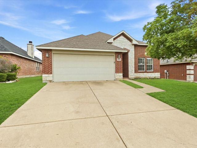 904 Grant Street, Burleson, TX 76028