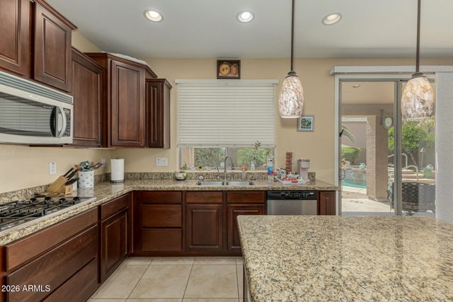 265 W BLUE LAGOON Drive, Casa Grande, AZ 85122