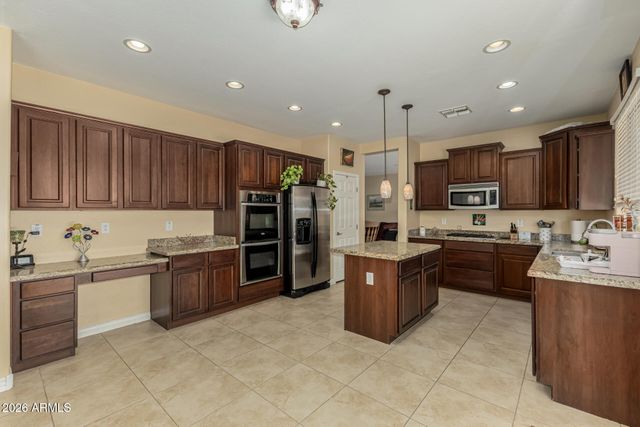 265 W BLUE LAGOON Drive, Casa Grande, AZ 85122