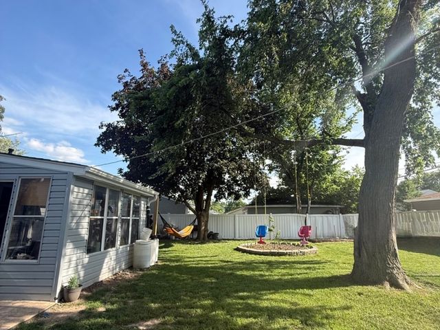 216 Linden Avenue, Romeoville, IL 60446