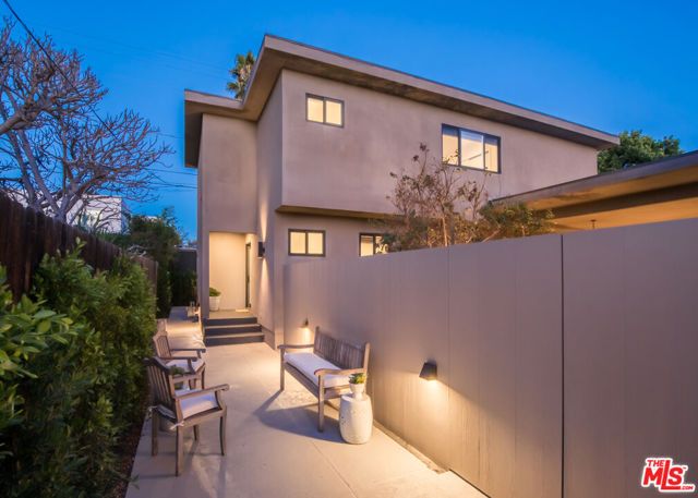 502 Huntley Drive, West Hollywood, CA 90048