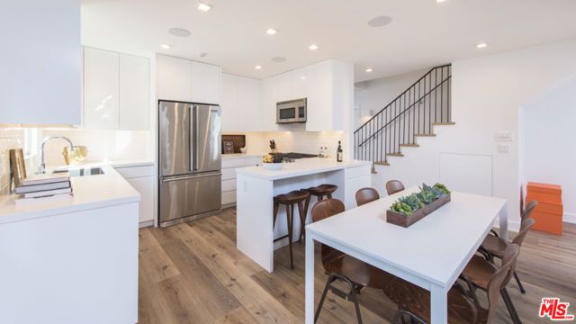 502 Huntley Drive, West Hollywood, CA 90048