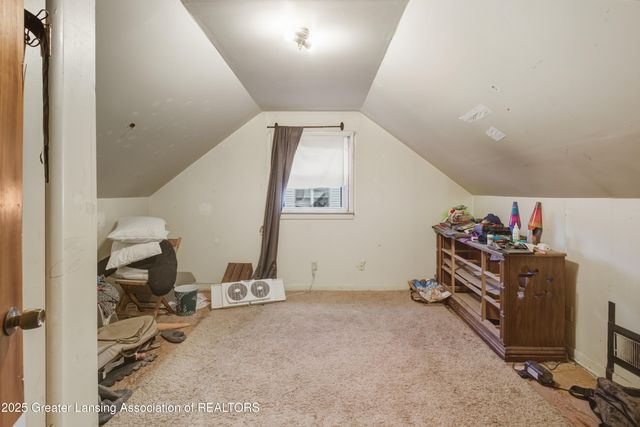 5902 Hilliard Road, Lansing, MI 48911