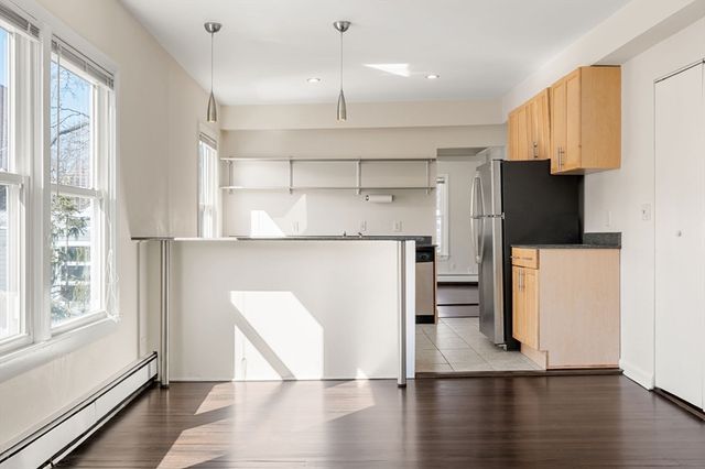 5 Brewer Street 5, Cambridge, MA 02138