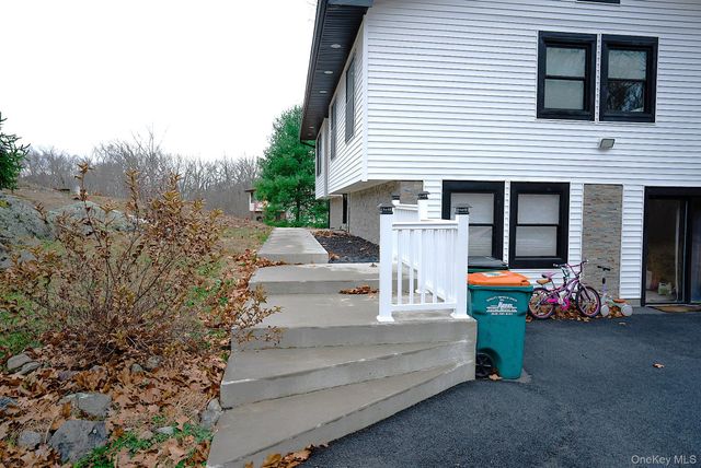 19 Rose Lane, Wappingers Falls, NY 12590