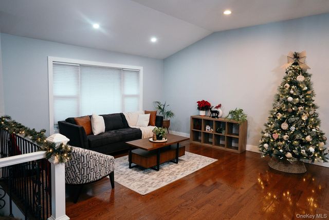 19 Rose Lane, Wappingers Falls, NY 12590