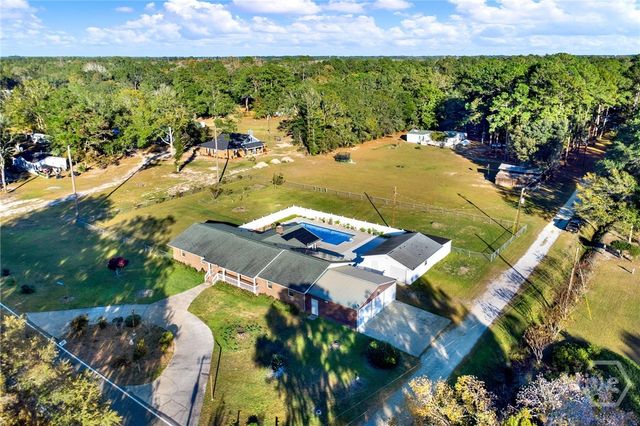 176 E 7th Street, Meldrim, GA 31318