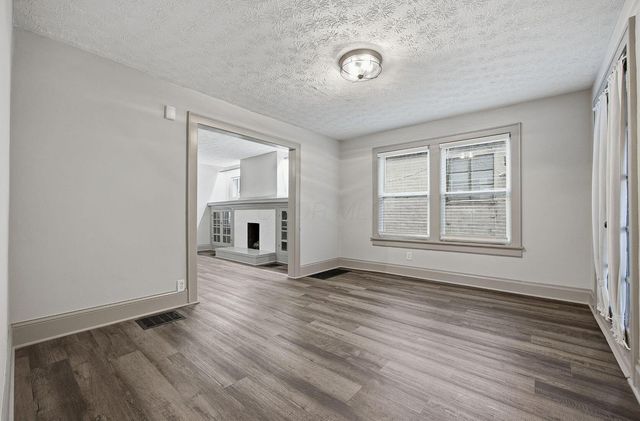 184 N Roys Avenue, Columbus, OH 43204