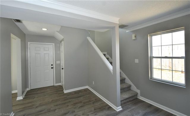 709 Pilgrim Ford Court, Clemmons, NC 27012