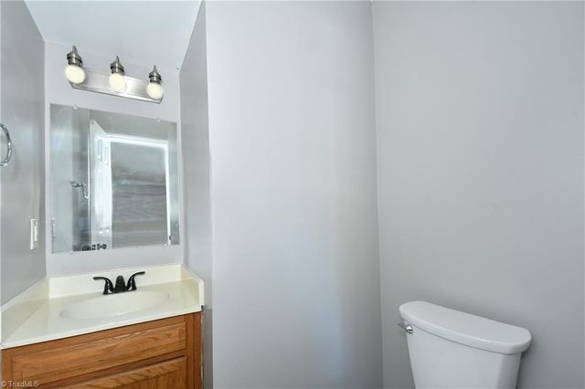 709 Pilgrim Ford Court, Clemmons, NC 27012