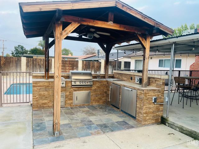 202 E Warren Street, Taft, CA 93268